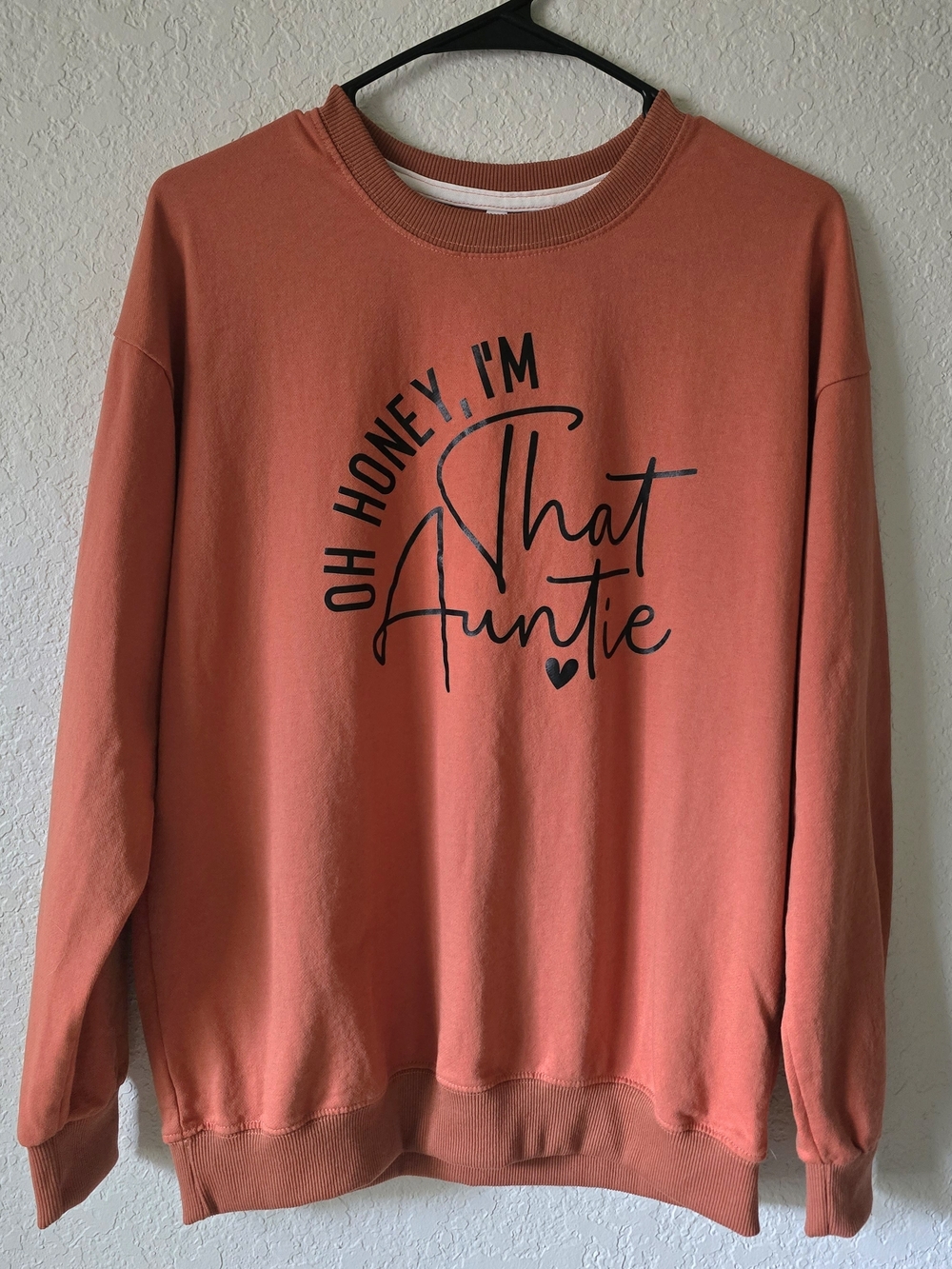 Coral Graphic Oh honey, I'm That Auntie Crewneck Sweatshirt